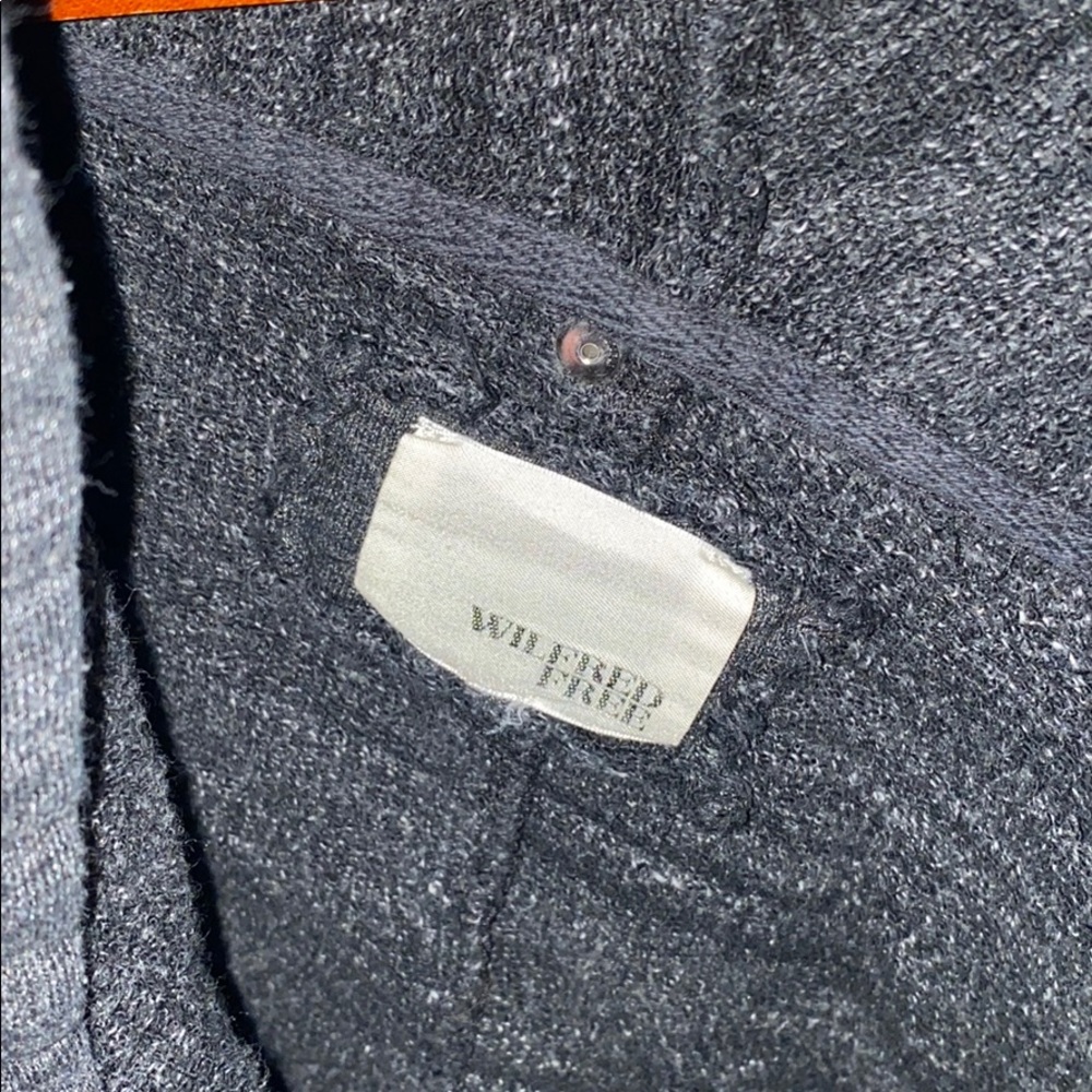 Sweater - Picture 2 of 3